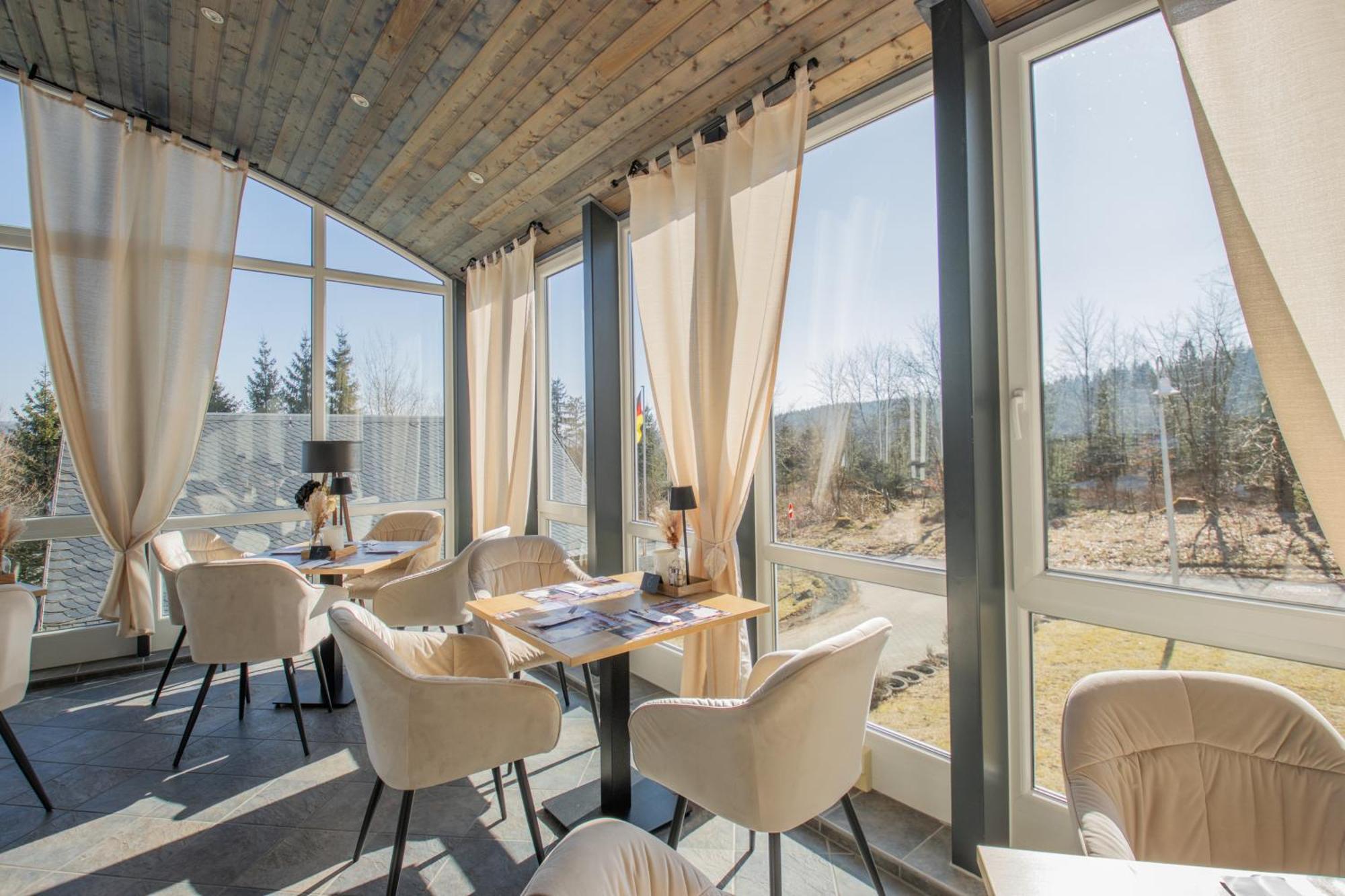 Ferien Residenz Thueringer Wald Hotel มาสเซอร์แบร์ก ภายนอก รูปภาพ